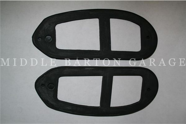 REAR LIGHT UNIT TO BODY GASKET 600 2nd SERIES